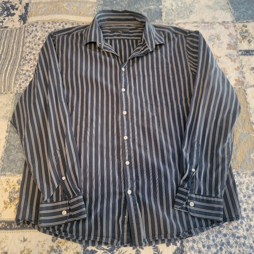 Old Navy Men’s XL Blue & White Vertical Stripe Button-Down Shirt